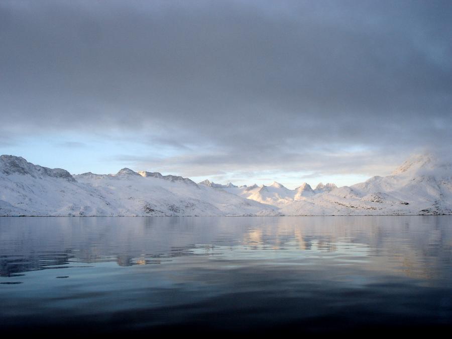 Near Kuummiut, Eastgreenland 9 November 2008