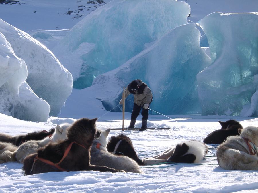 Hunter sitting his seal net
