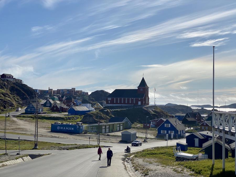 Sisimiunut aqqusaarluta Oqaluffik qilallu kusagilerlugit assilisaq, 4. juni 2020