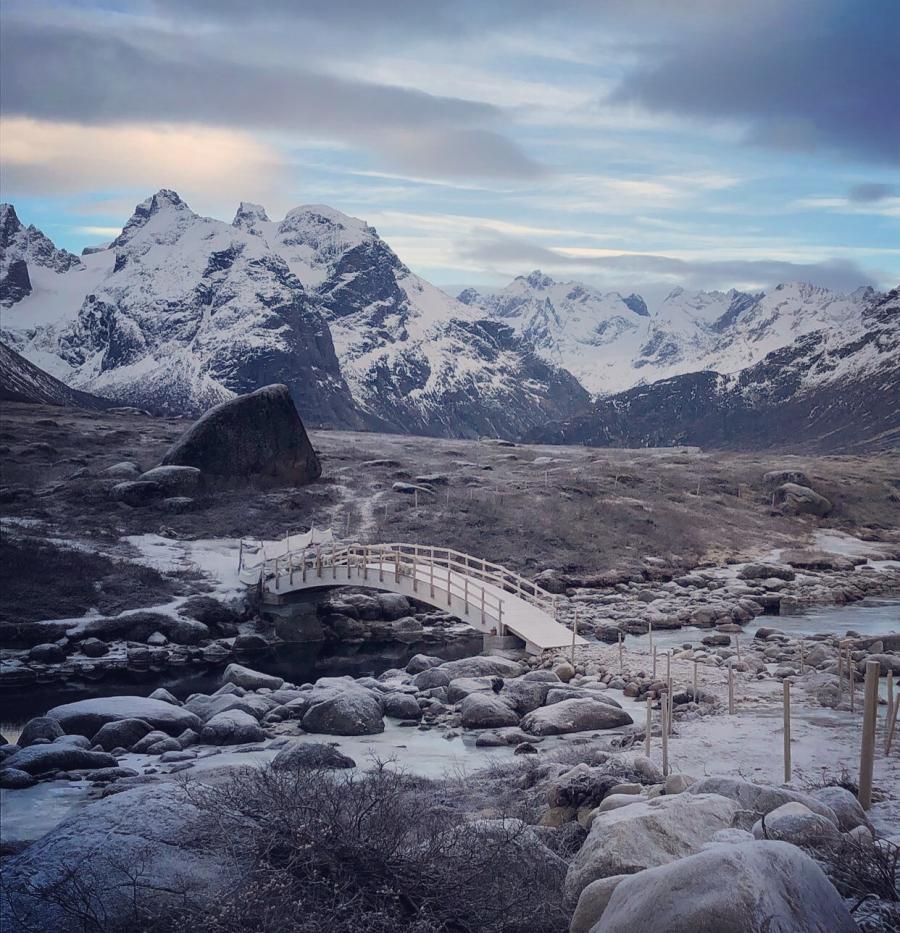 Nice walk on 3rd Sunday of Advent on the bridge in Tasermiut, 17 December 2018