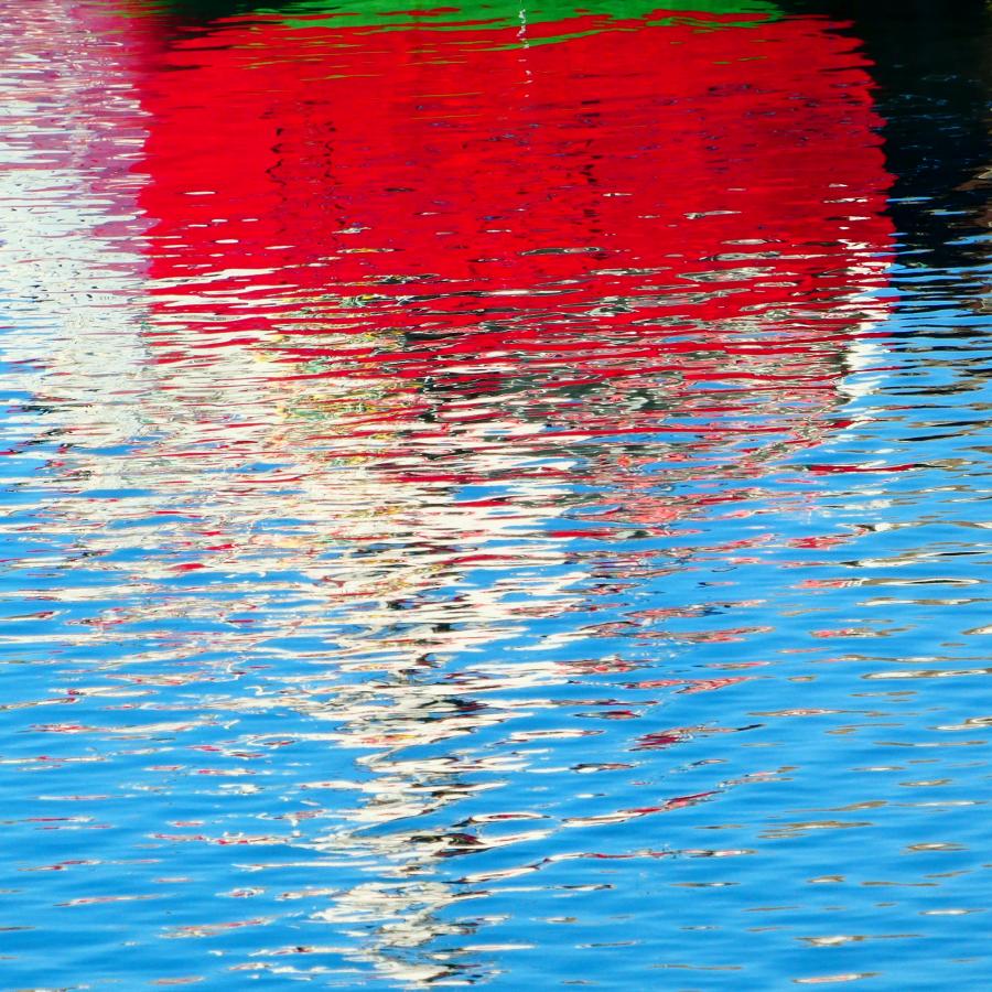 Speilbilde,Upernavik havn.