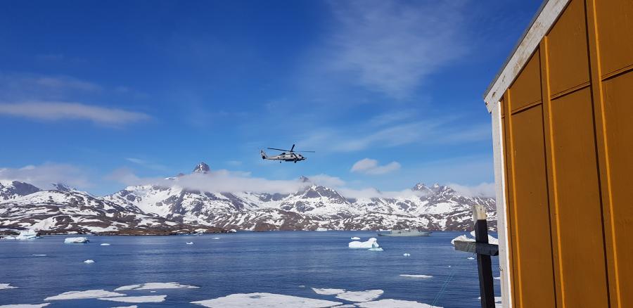 Sakkutuut umiarsuaat helikopteriallu