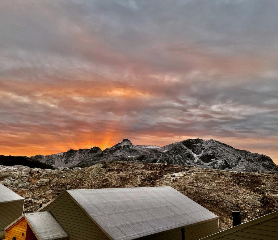 Seqernup ullaap tungaani nuillatsiarnerani Nasaasaaq nuiffigigaa. Sisimiut, oktobarip 21-at 2021