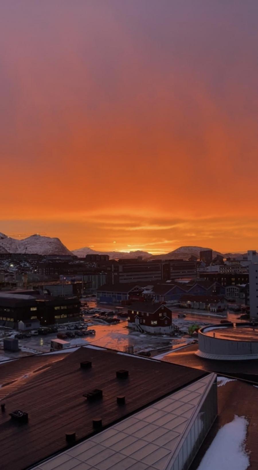 Nuuk ullap tungaa