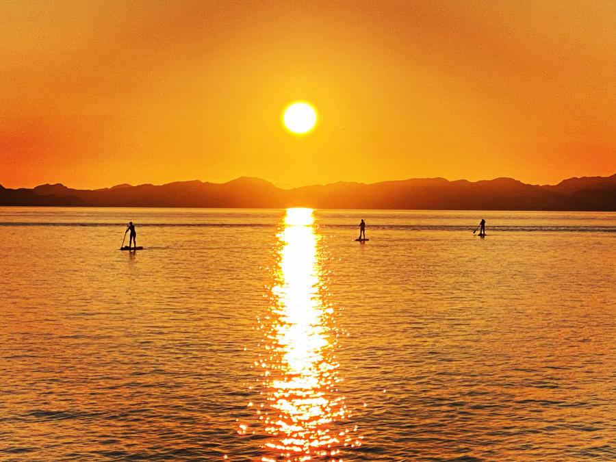 Sunsets are proof that no matter what happens, every day can end beautifully.