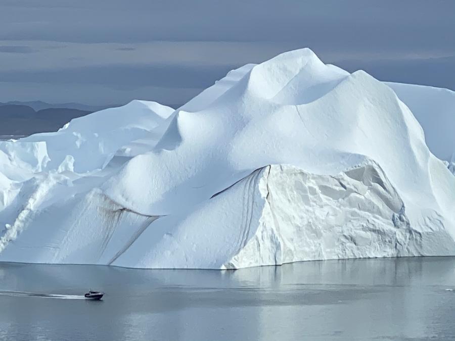 Sermermiunut pisuttuarluta assilisara kusangilerlugu. Ilulissat, juulip 6-at 2020