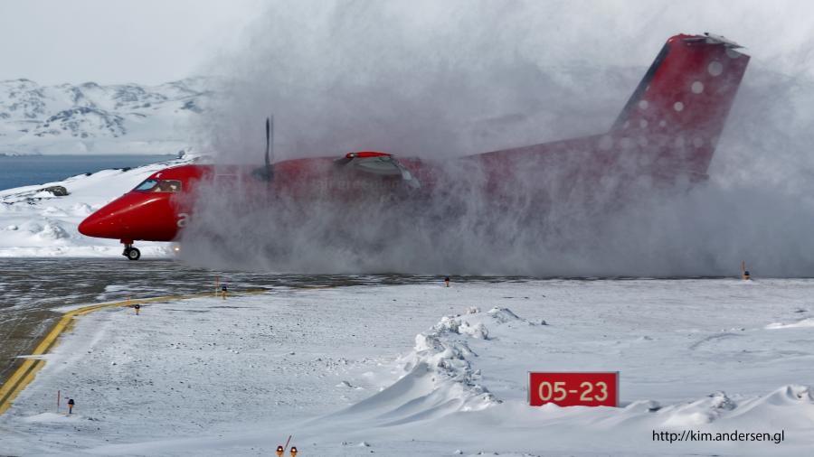DH8B Ankomst i Nuuk