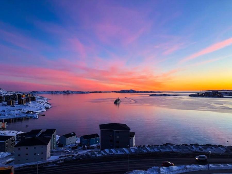 Nuup silaa imaasigaangat unganarsisutuut misiginarsisarpoq :-)