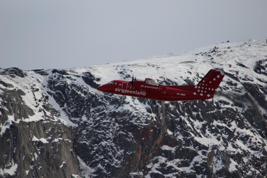 Air Greenland timmisartua, tunuani Kangerlussuaq qaqqaa.