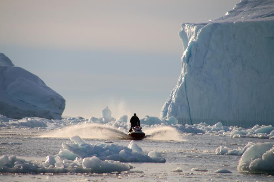 Vandscooterertoq. Ilulissat, oktobarip 19-at 2020