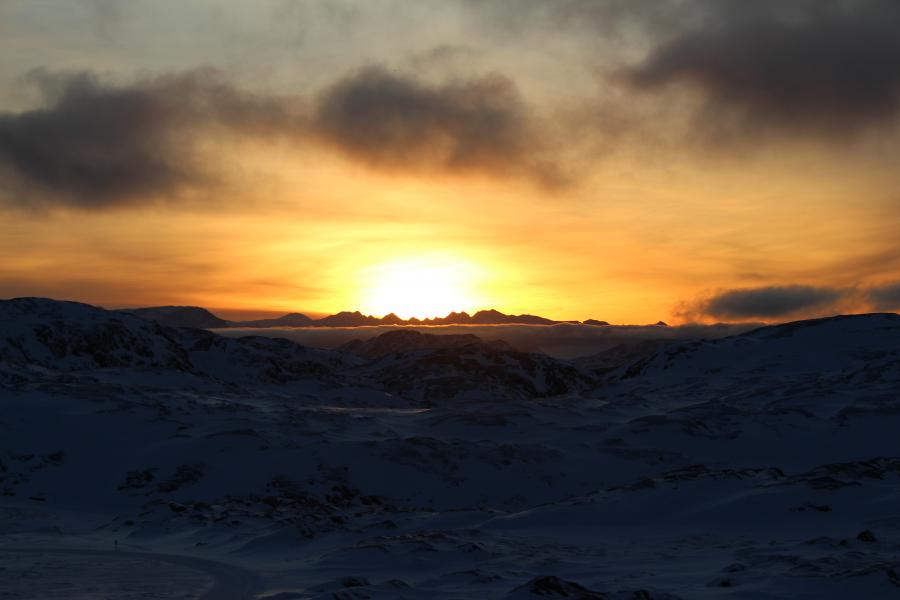 Beautiful sunrise in Sisimiut 9 January 2016